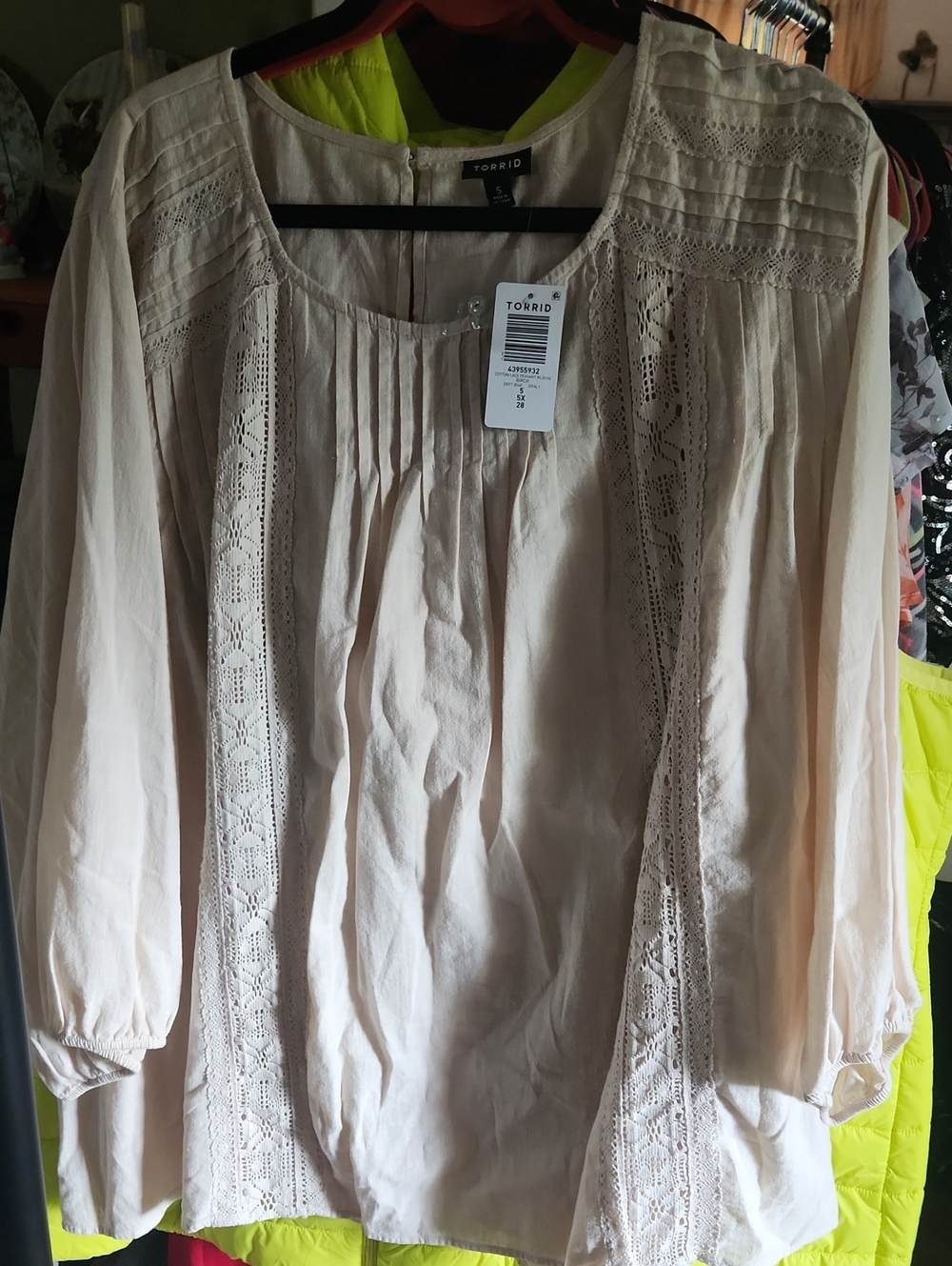 Torrid 5 Cream Crochet-Trim Peasant Blouse
